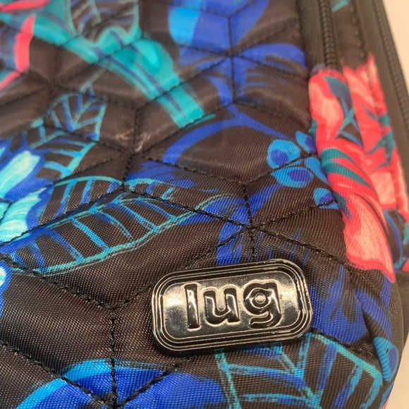 Lug Hawaiian 🌺 Floral Ranger Bag - Picture 2 of 10